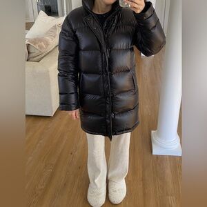 Aritzia super puff black size XS